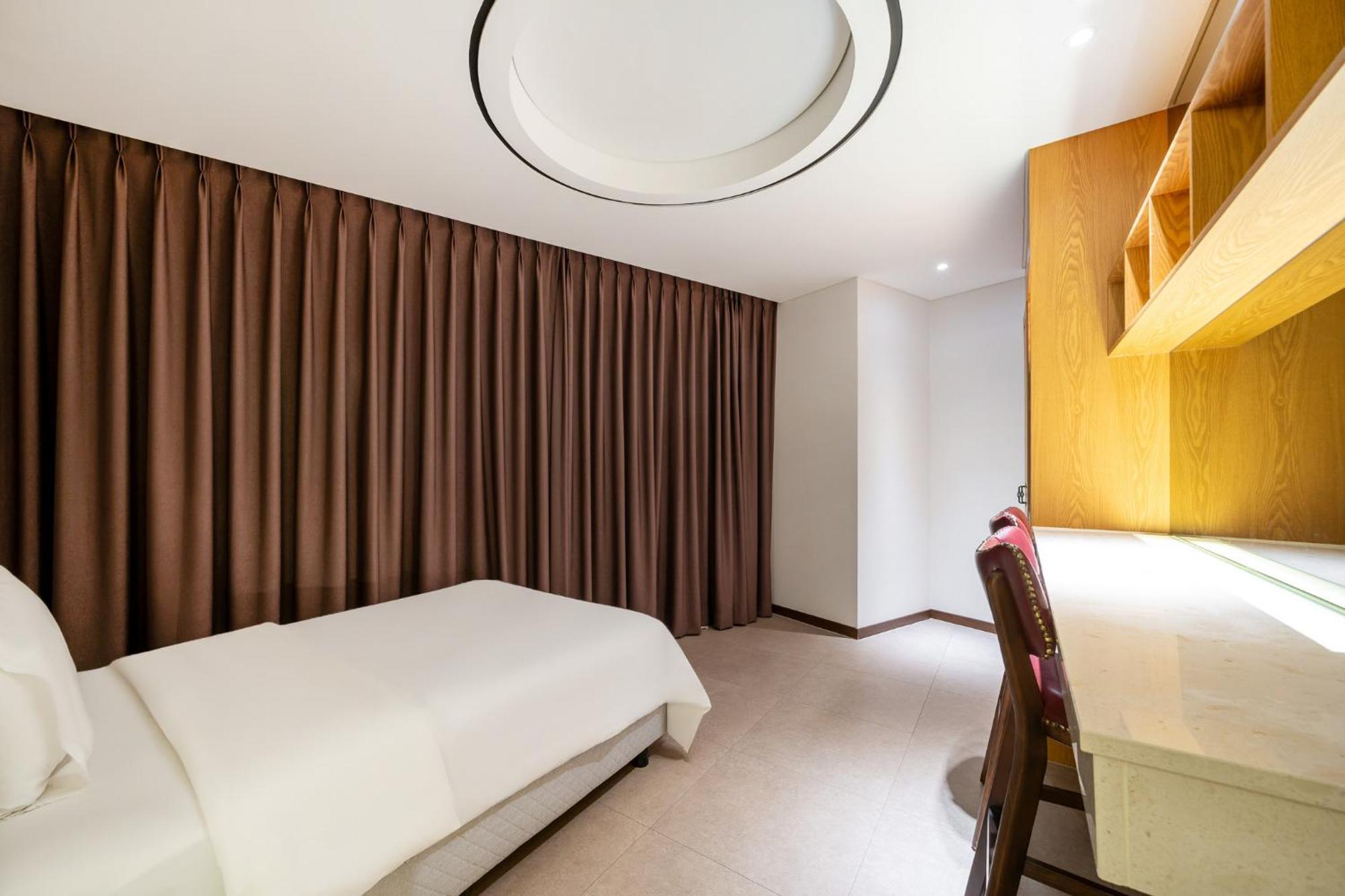 Hotel Artheim Gwangju Metropolitan City Exterior photo