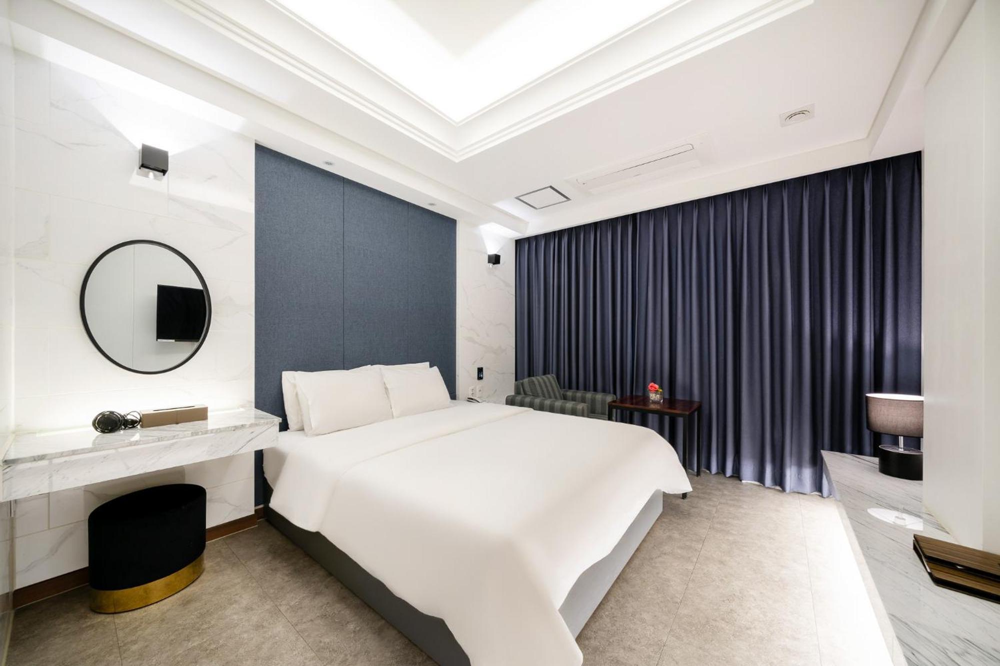 Hotel Artheim Gwangju Metropolitan City Exterior photo